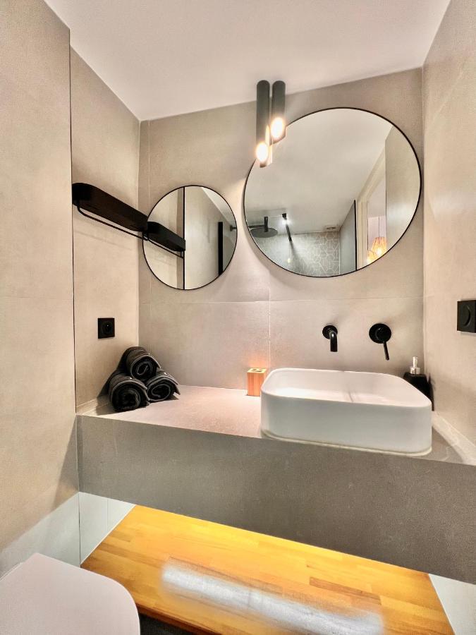 Ferienwohnung DUPLEX LE GESÙ - HEART OF OLD TOWN - MODERN - WiFi - CLIM Nizza Exterior foto